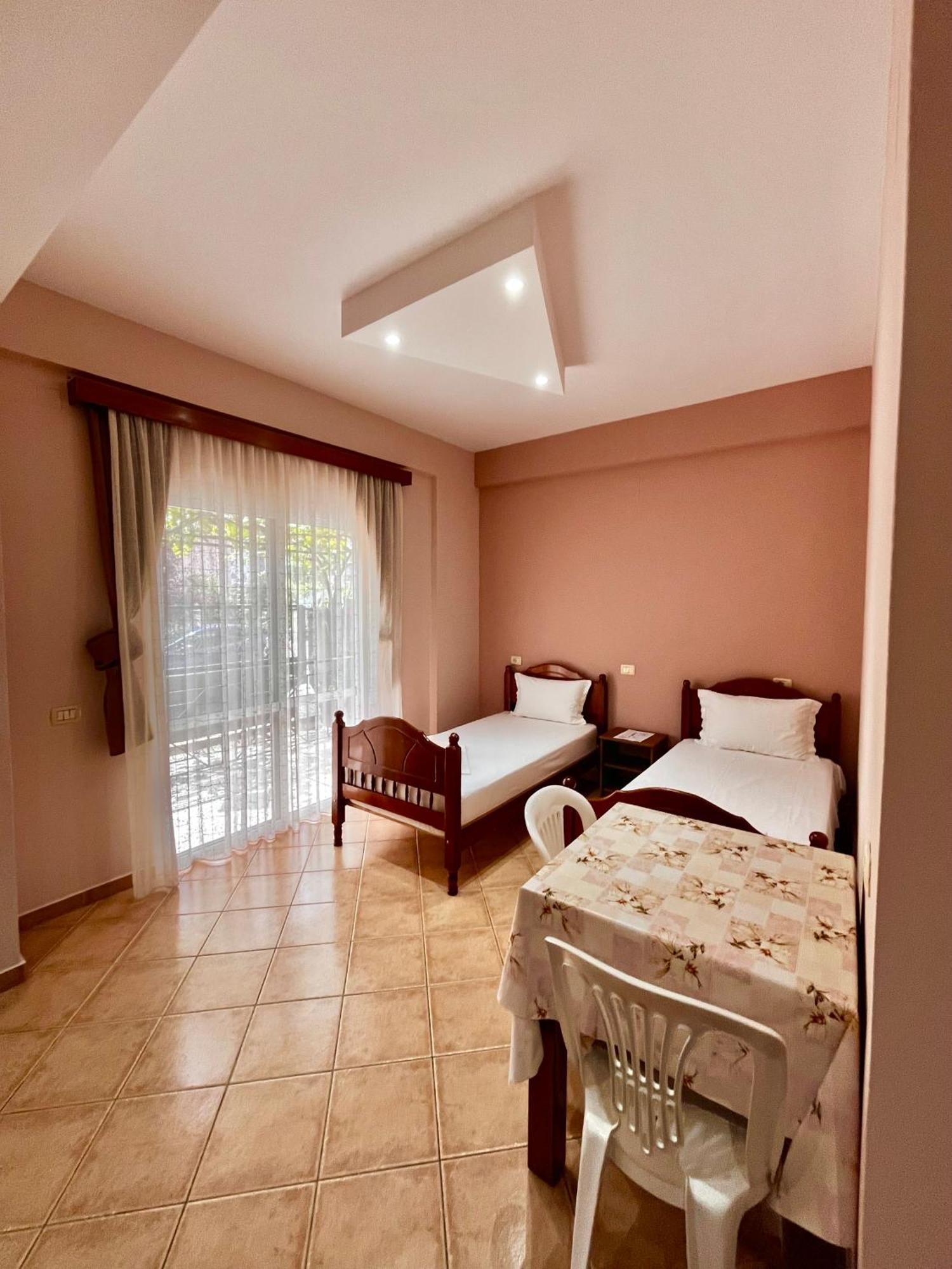 Vila Papa Durrës Exterior foto